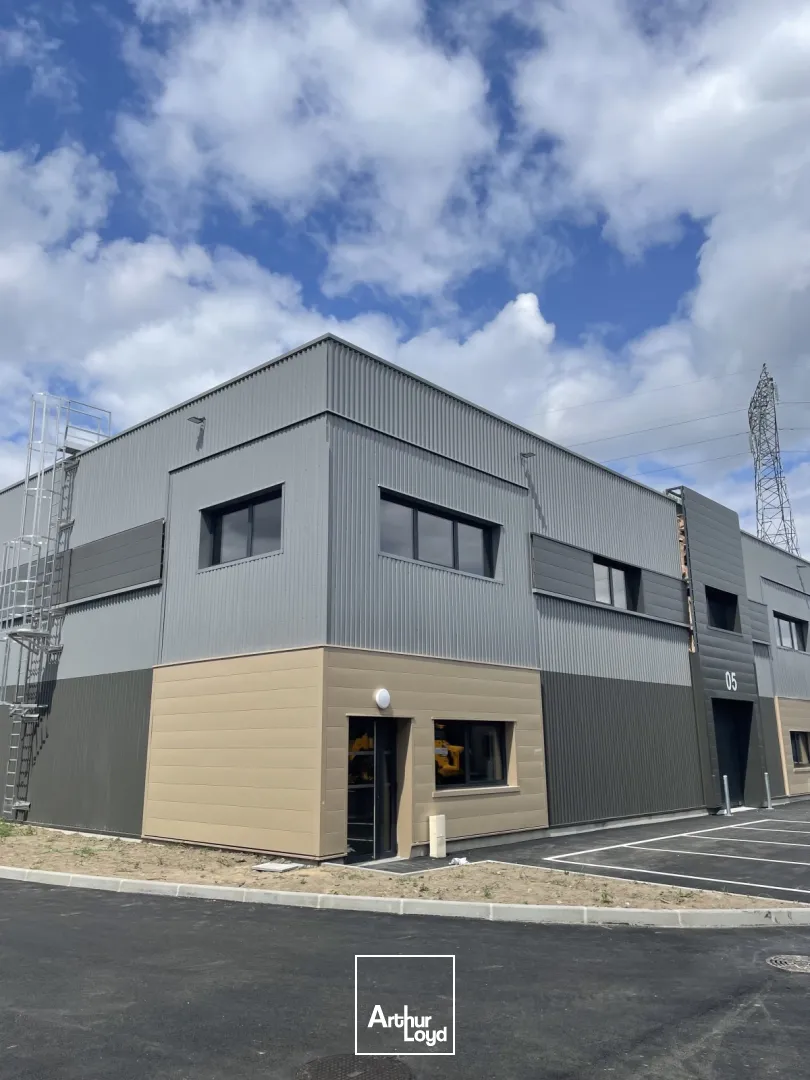 Entrepôt à louer à Saint-Herblain avec excellente visibilité et accès