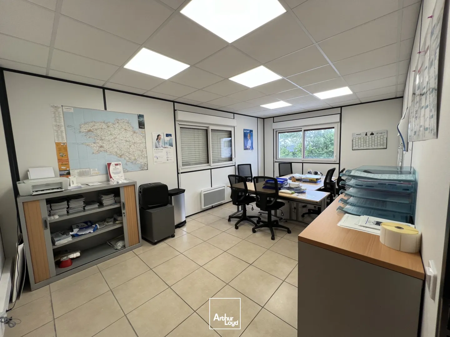 LOCAL D'ACTIVITE A LOUER - 340 M² - CAUDAN