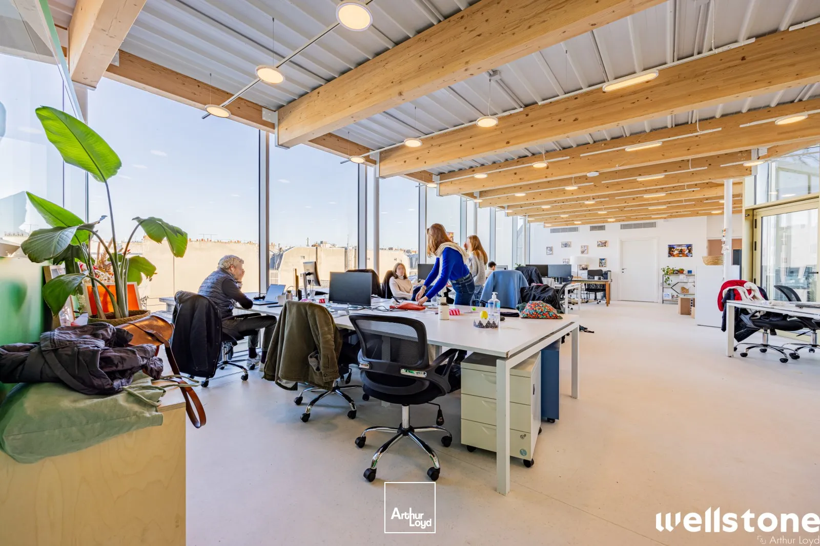 Bureaux à louer à PARIS 75008