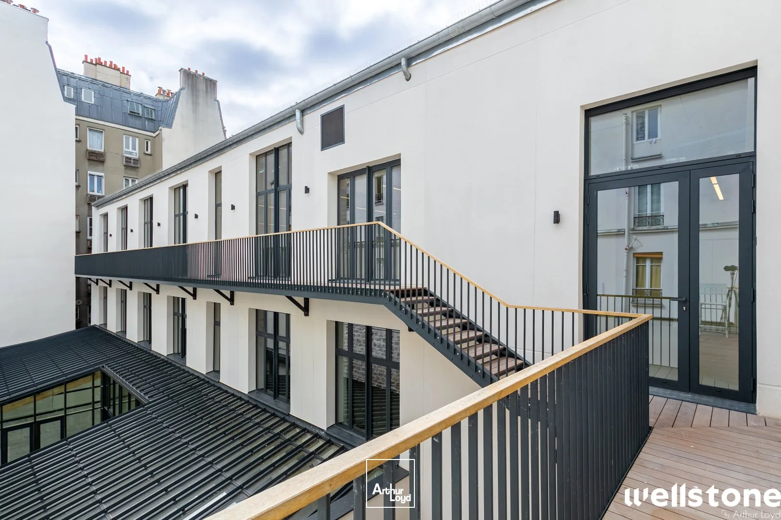 Bureaux à louer à PARIS 75011