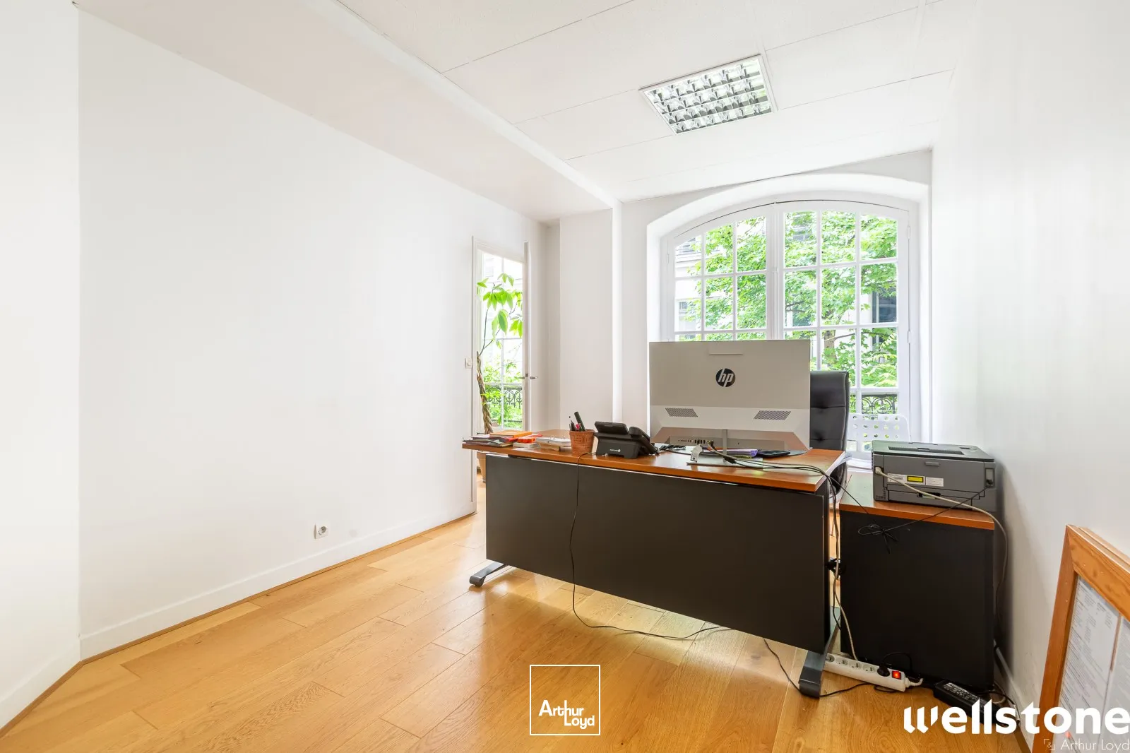 Bureaux à louer à PARIS 75011