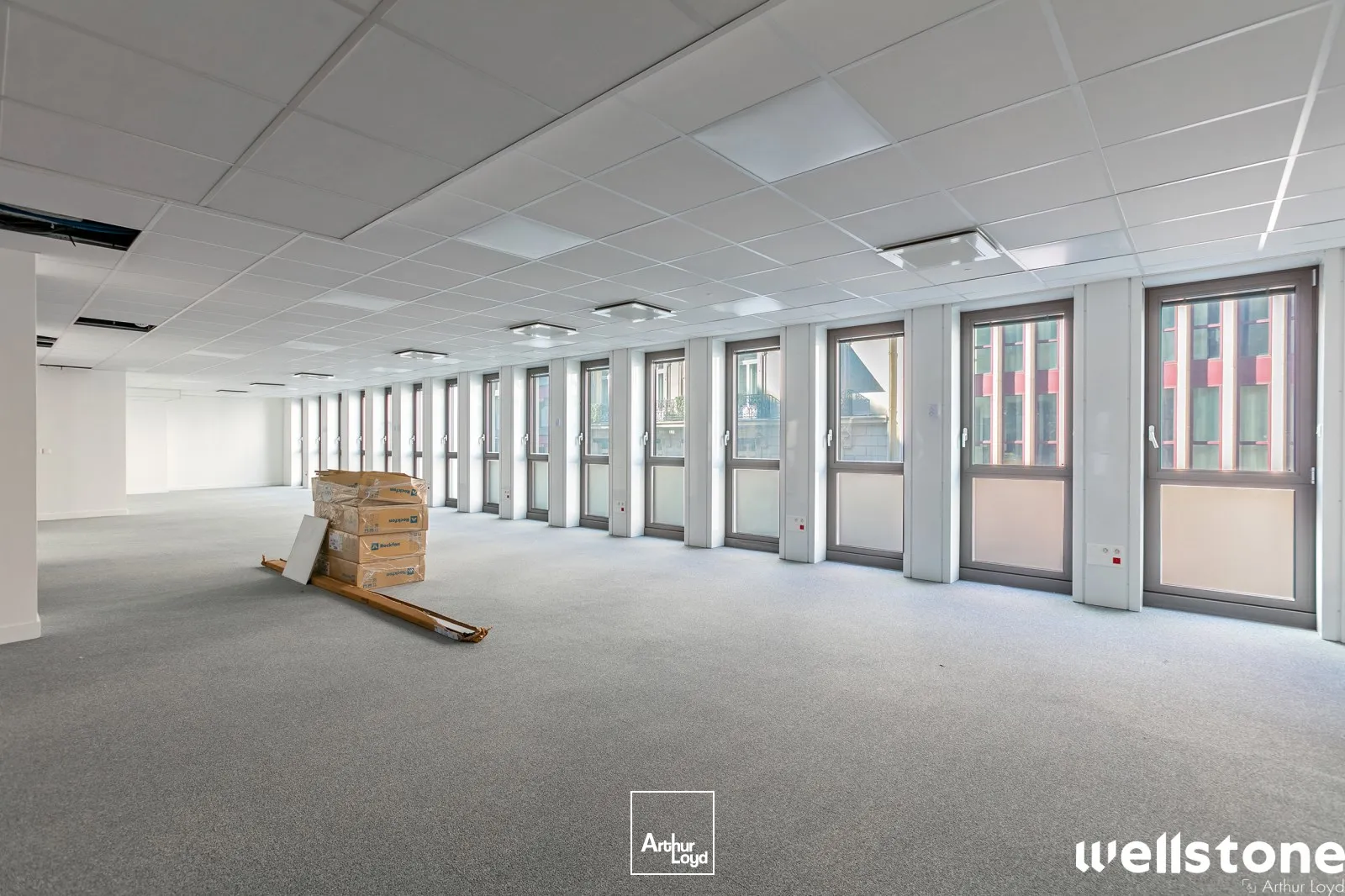 Bureaux à louer à PARIS 75008