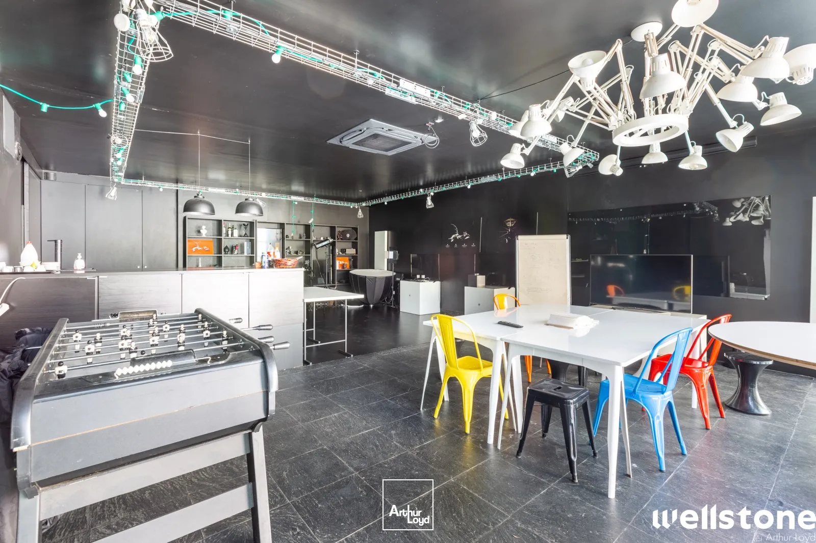 Bureaux à louer à PARIS 75012