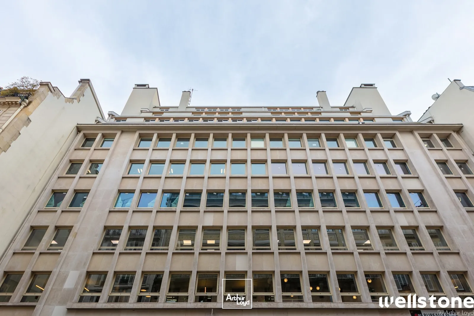 Bureaux à louer à PARIS 75008
