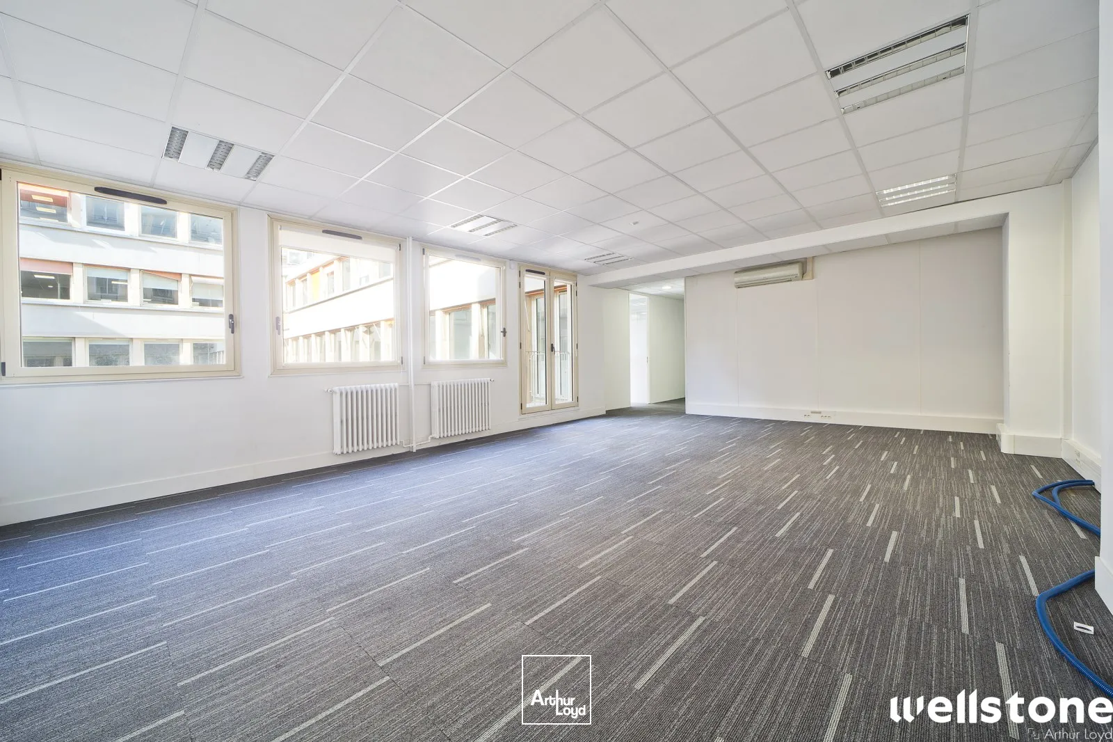 Bureaux à louer à PARIS 75008