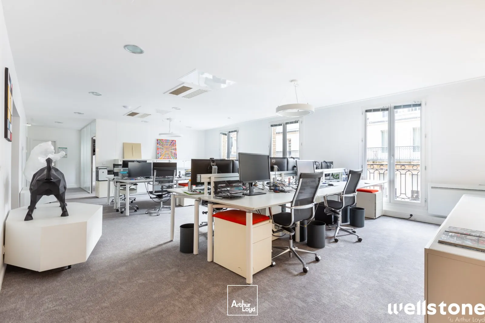 Bureaux à louer à PARIS 75008