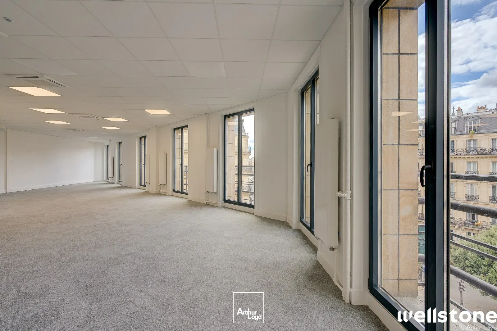 Bureaux à louer à PARIS 75009