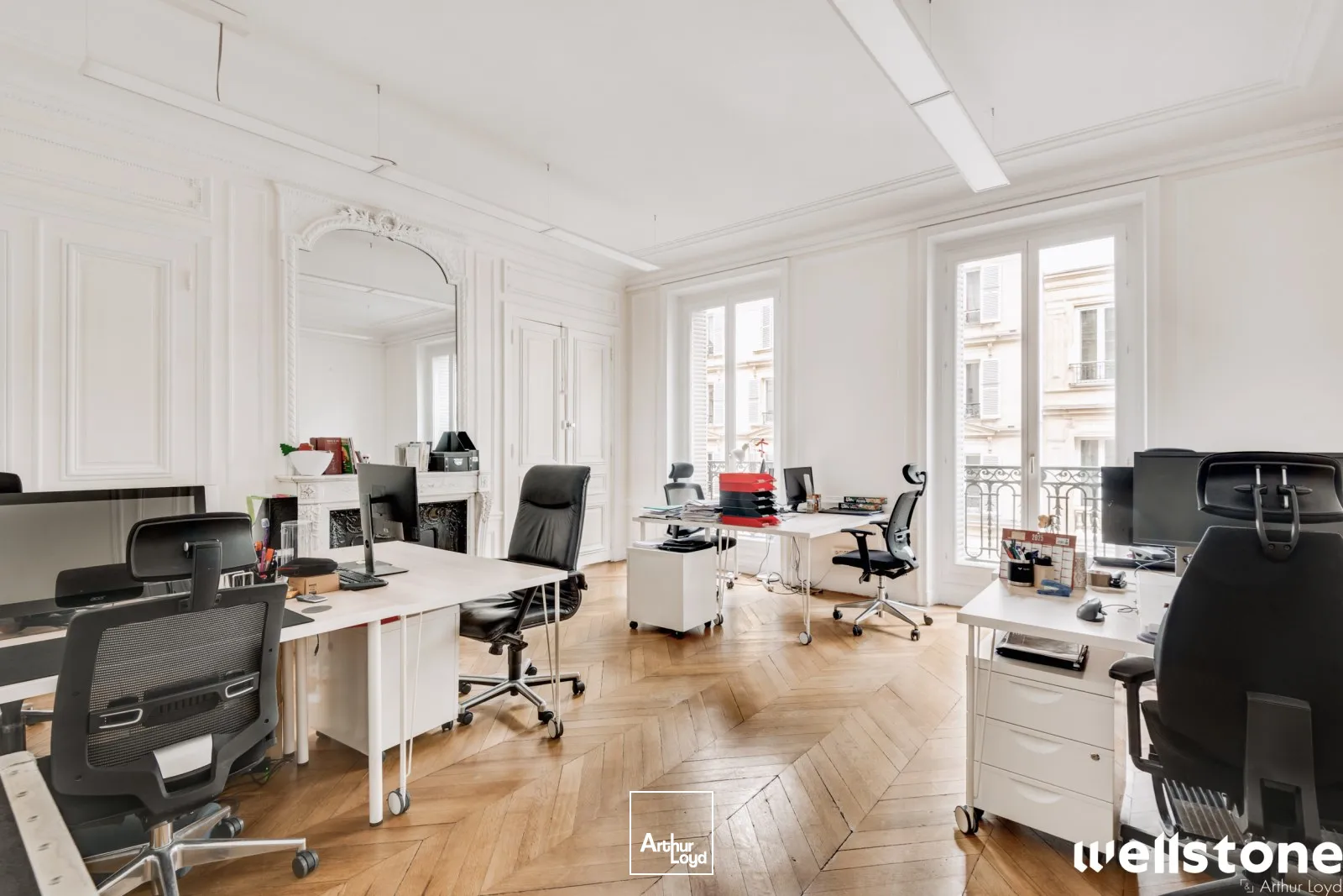 Bureaux à louer à PARIS 75008