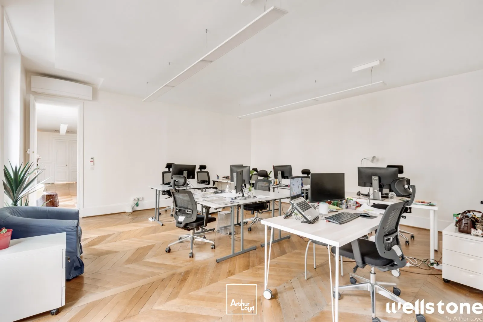 Bureaux à louer à PARIS 75008