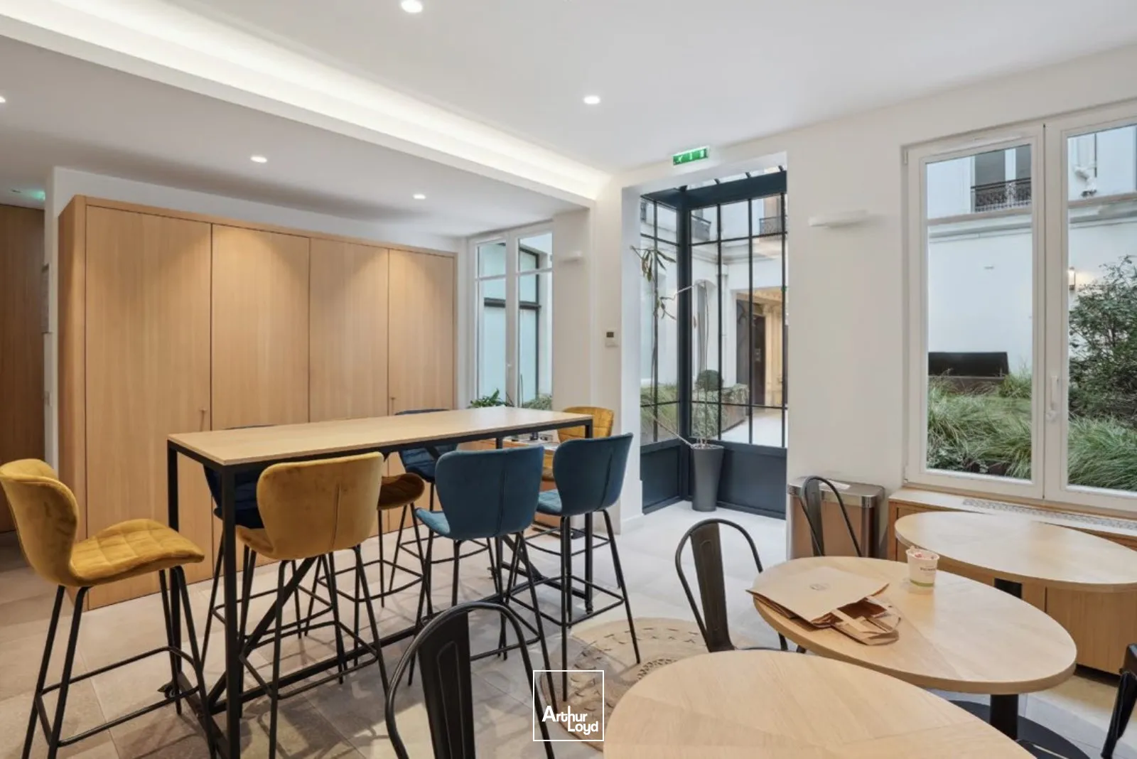 Bureaux à louer à PARIS 75009