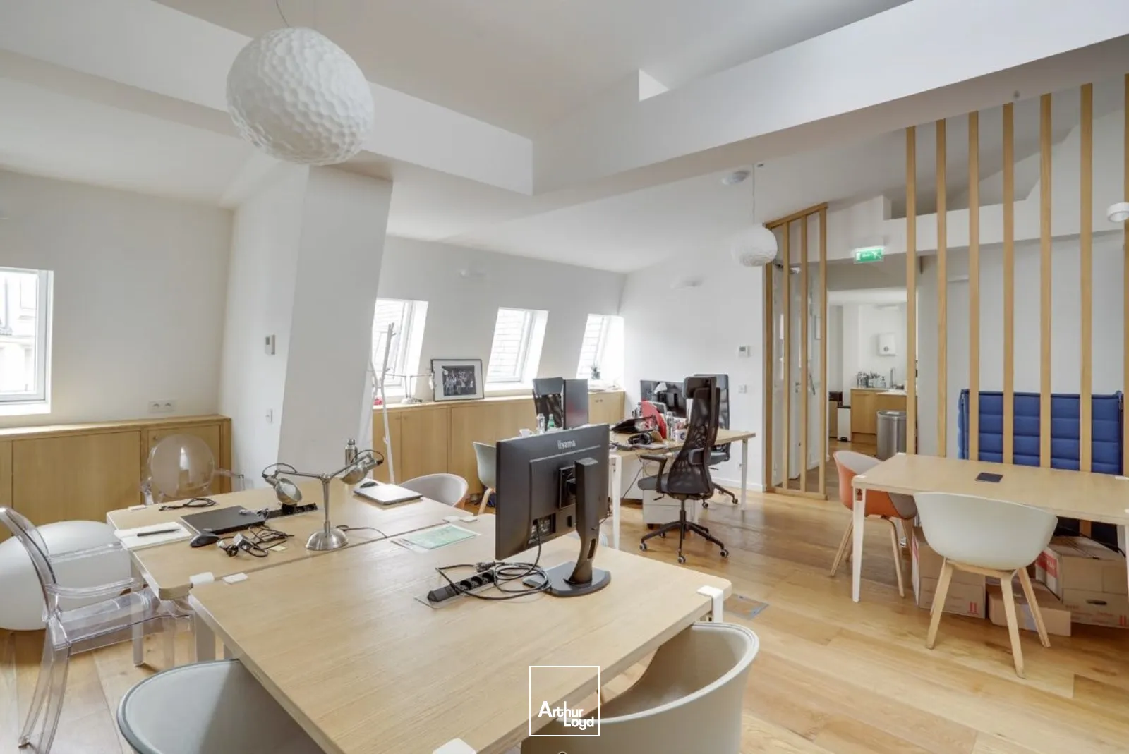 Bureaux à louer à PARIS 75009