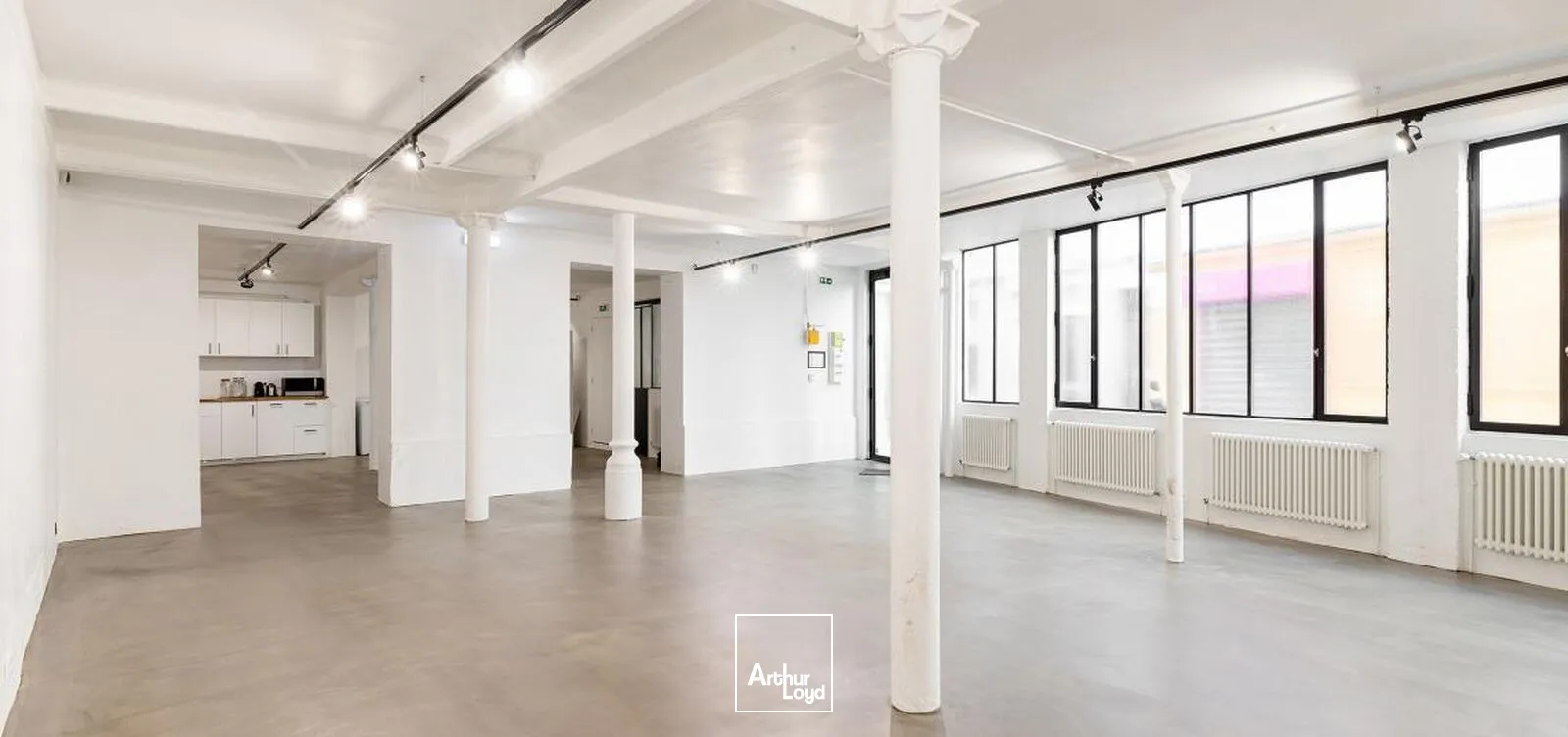 Bureaux à louer à PARIS 75003