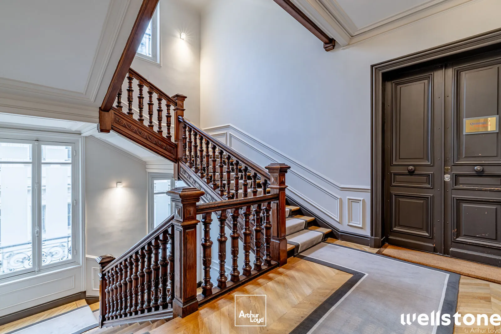 Bureaux à louer à PARIS 75008