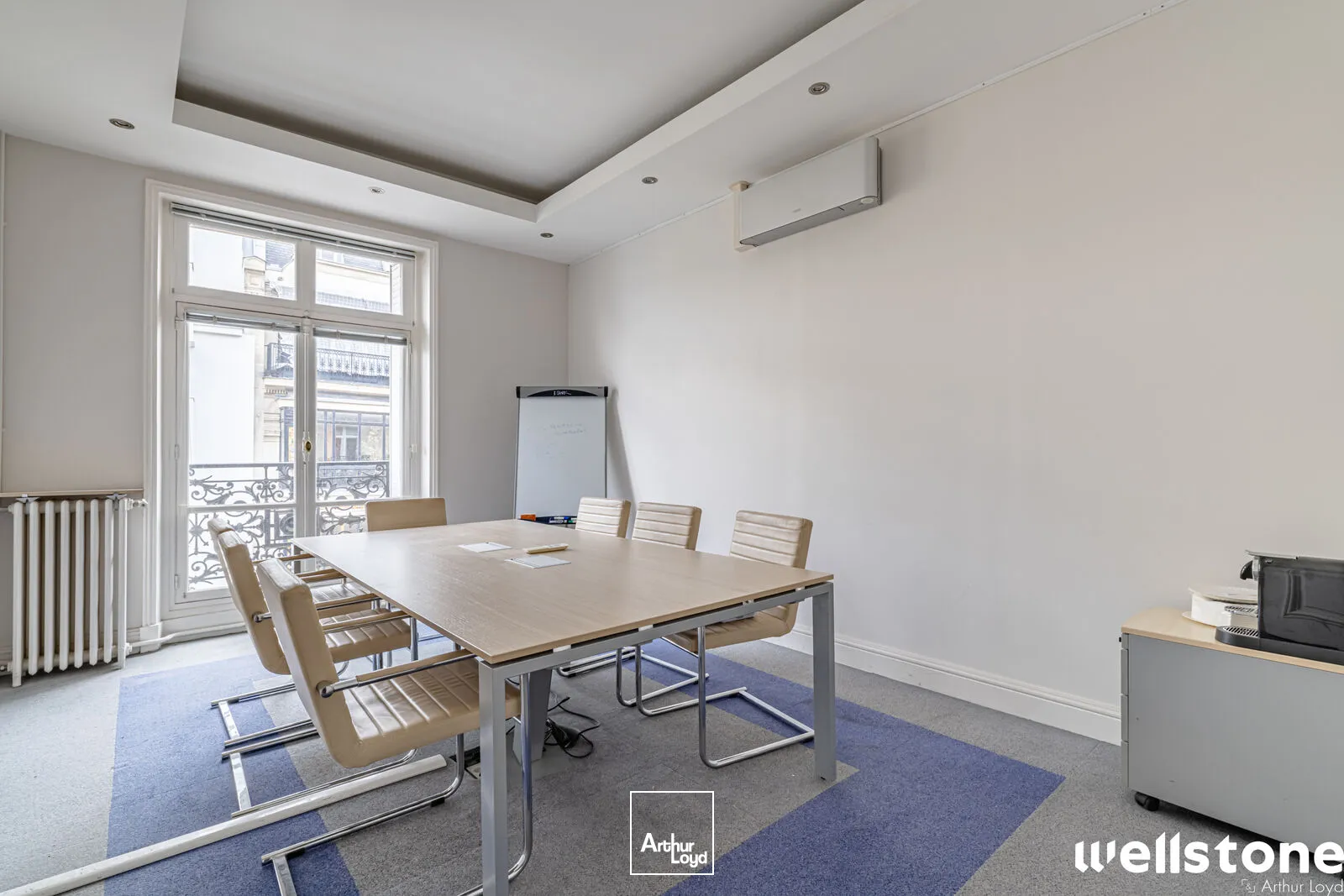 Bureaux à louer à PARIS 75008