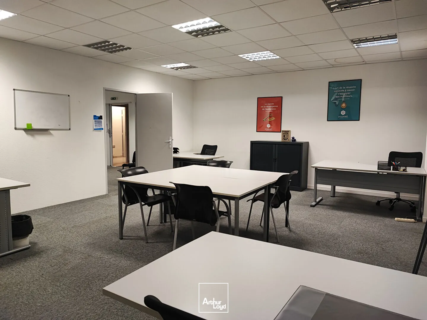 ESTER TECHNOLPOLE - A LOUER - 85 m² de bureaux en rez-de-chaussée