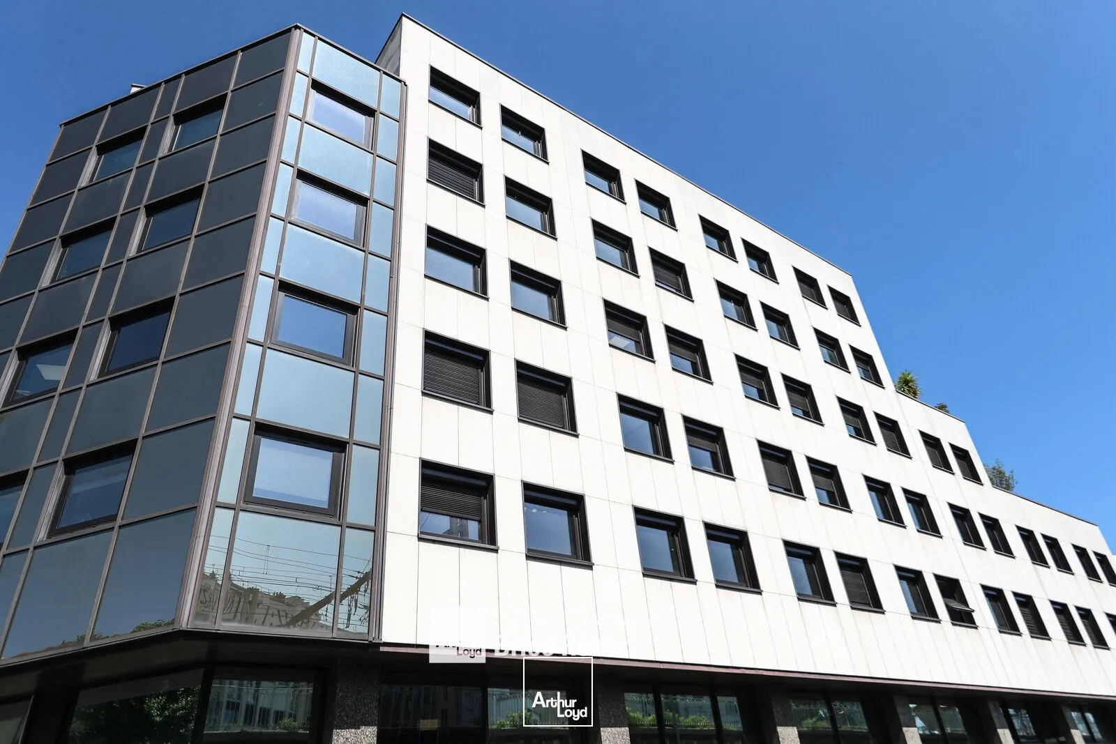 A louer - LES TOPAZES - Bureaux avec mezzanine - Lyon 6ème Part-Dieu