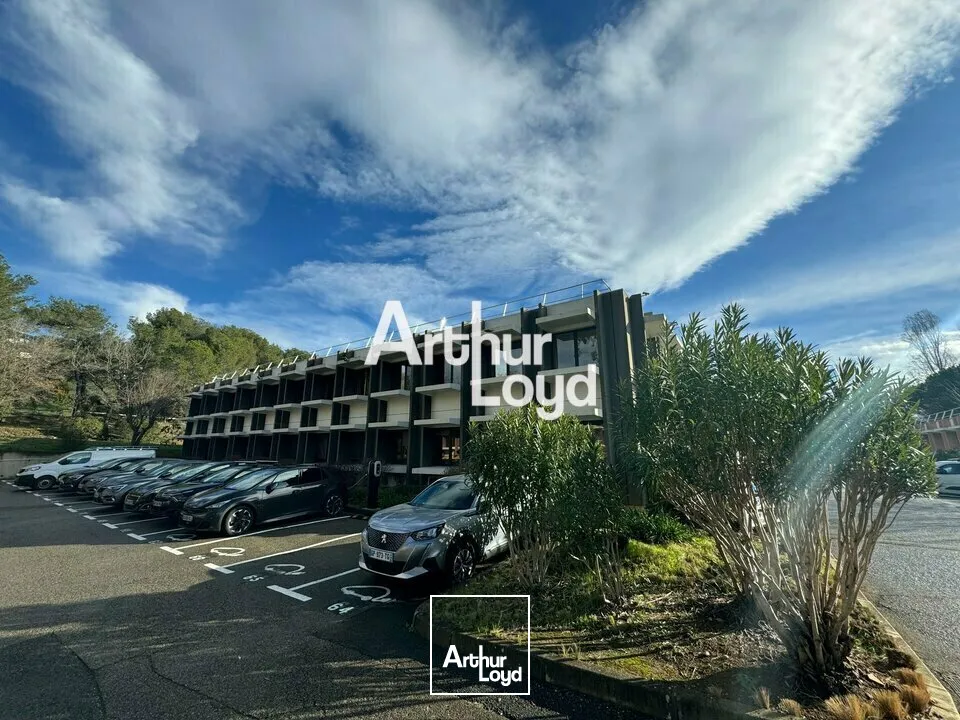 A louer bureaux 446 m² en R+1 - Sophia Antipolis