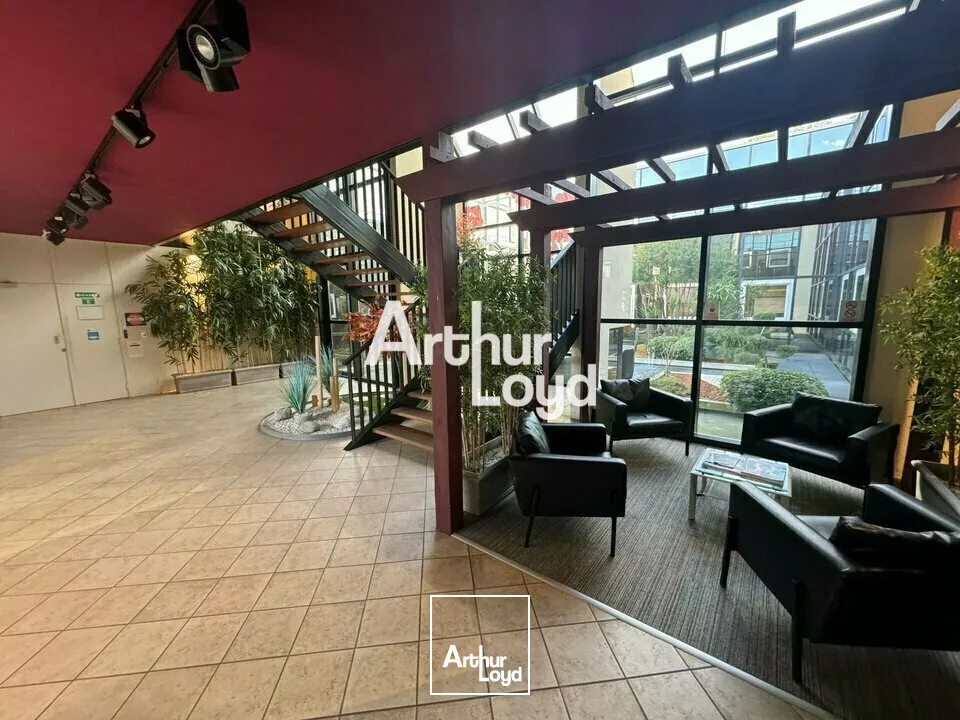 A louer bureaux 446 m² en R+1 - Sophia Antipolis