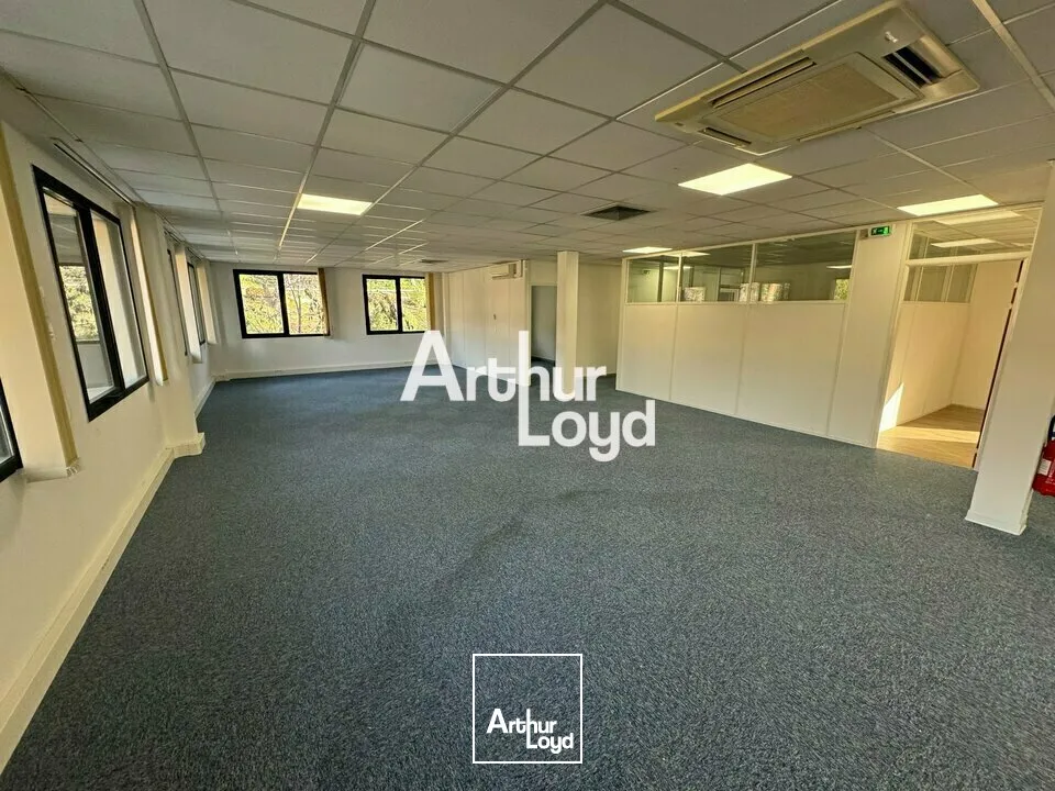 A louer bureaux 446 m² en R+1 - Sophia Antipolis