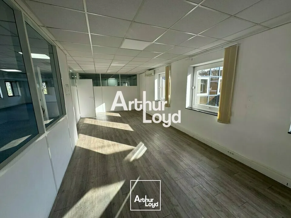 A louer bureaux 446 m² en R+1 - Sophia Antipolis