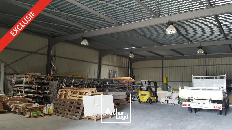 LOCAL D'ACTIVITE - ENTREPOT à VENDRE de 471 m²