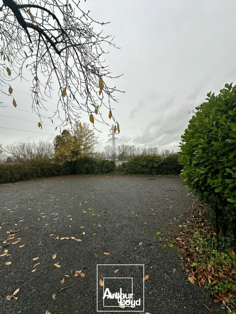 LOCAL COMMERCIAL vente à BRIVE LA GAILLARDE 19100