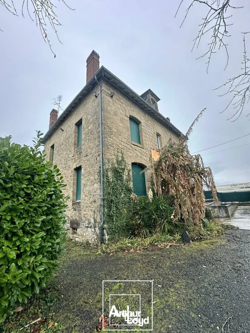 LOCAL COMMERCIAL vente à BRIVE LA GAILLARDE 19100