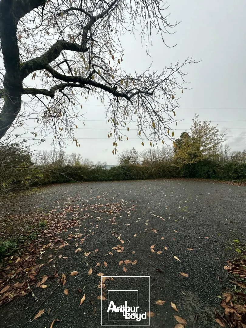 LOCAL COMMERCIAL vente à BRIVE LA GAILLARDE 19100