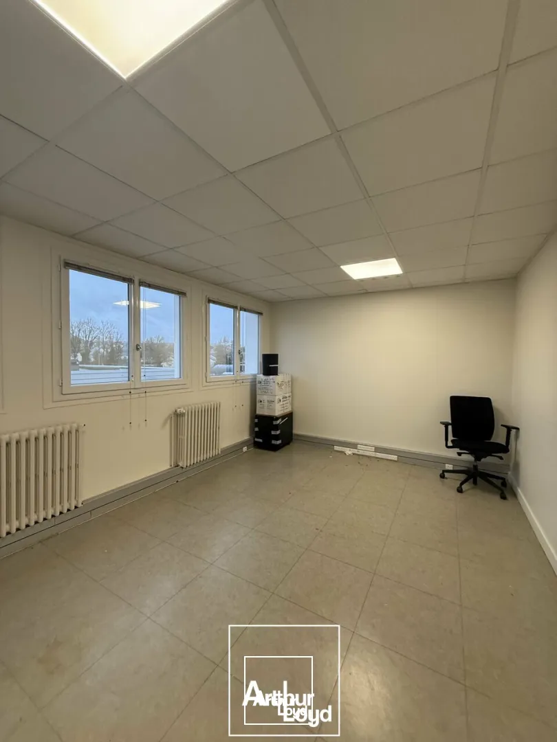 BUREAUX location à MALEMORT 19360