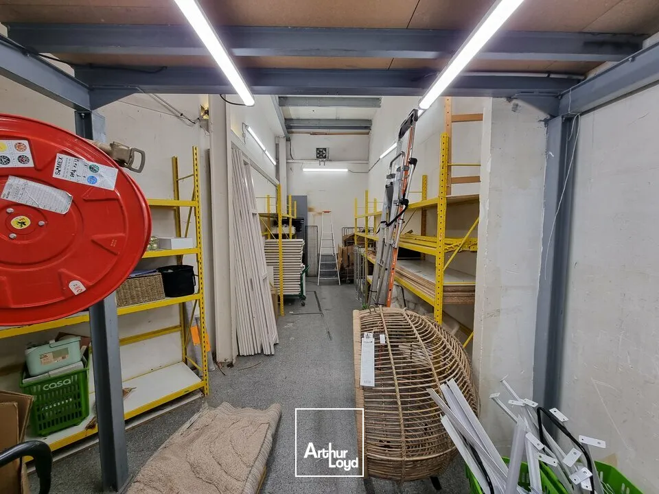 LOCAL COMMERCIAL - 510 M2 - ZONE MENDES FRANCE