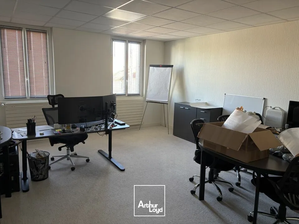 UNE OPPORTUNITÉ RARE DE BUREAUX À VENDRE EN PLEIN CUR DE NIORT