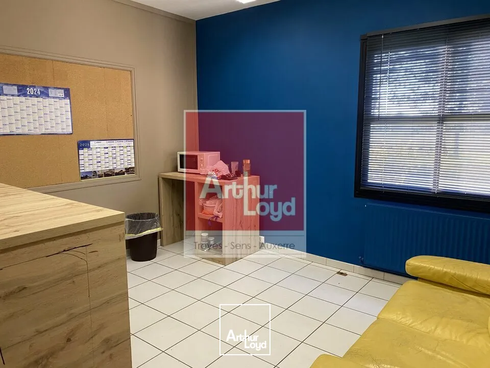 Local industriel rare à 20 km de Troyes.