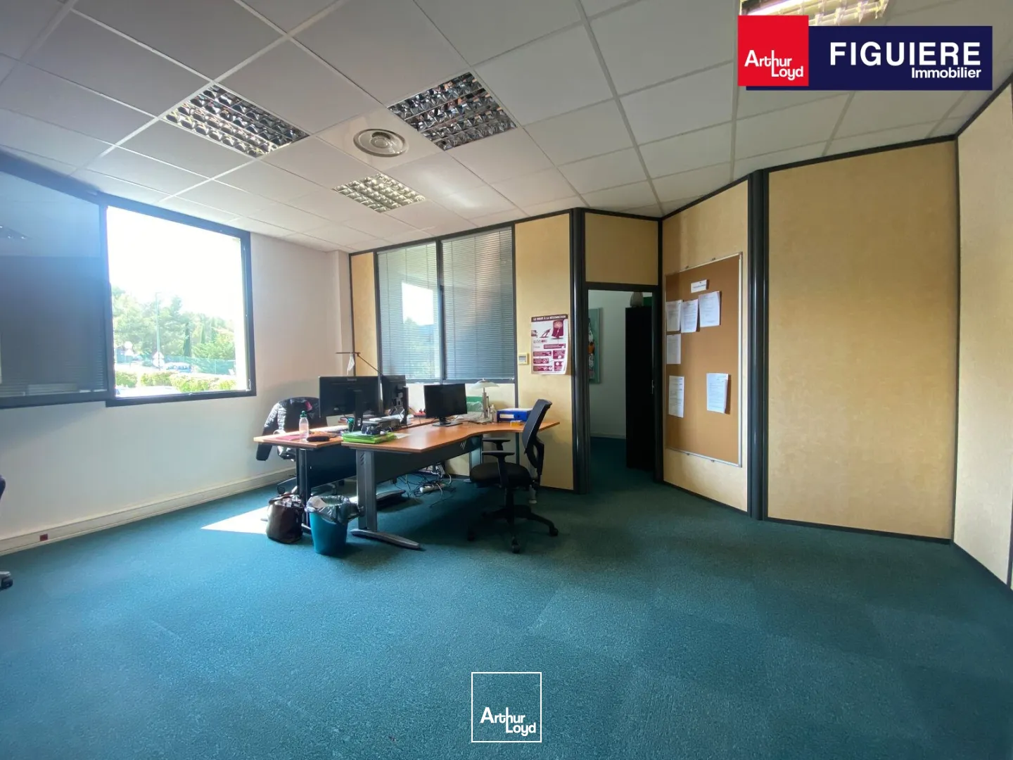 Bureaux de bon standing avec parking disponible