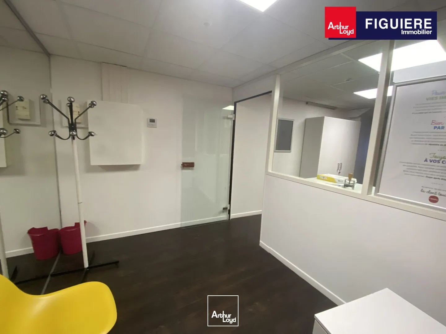 LOCAL COMMERCIAL 93M² COURS SALON DE PROVENCE 