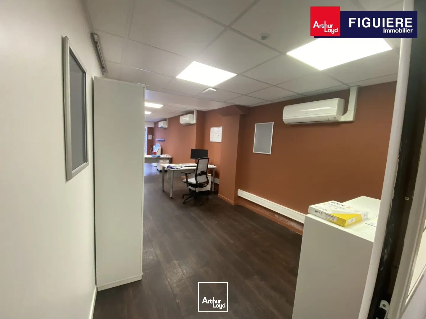 LOCAL COMMERCIAL 93M² COURS SALON DE PROVENCE 