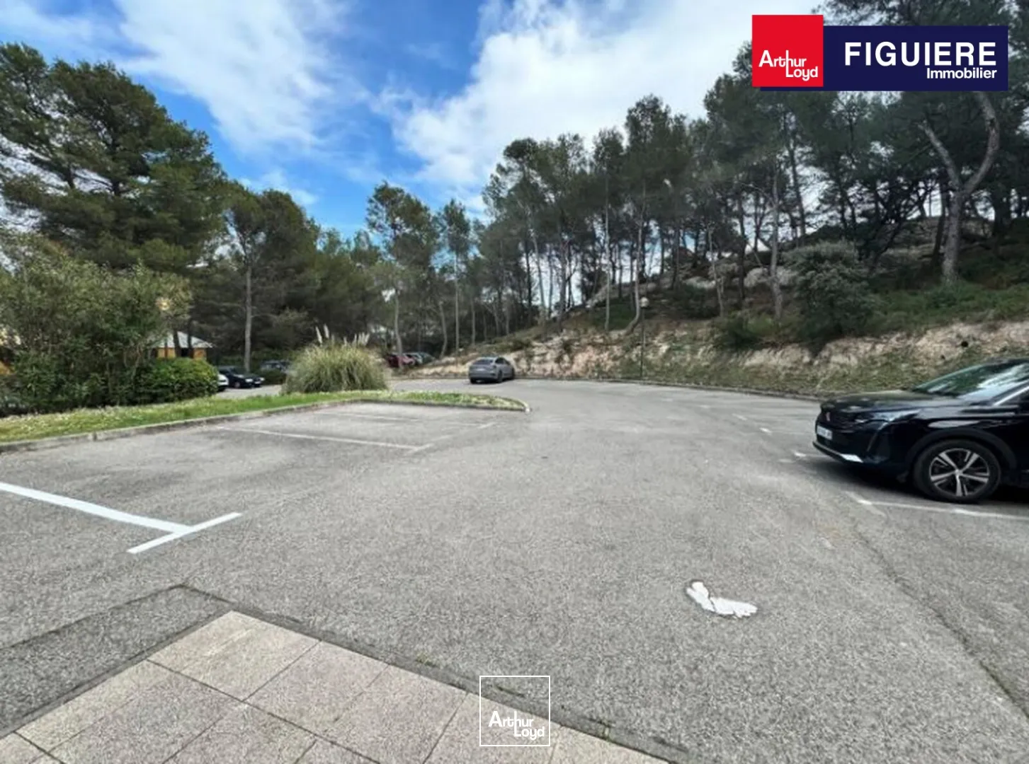 EXCLUSIVITÉ - IMMEUBLE DE BUREAUX INDEPENDANT A LOUER SUR L'EUROPARC DE PICHAURY