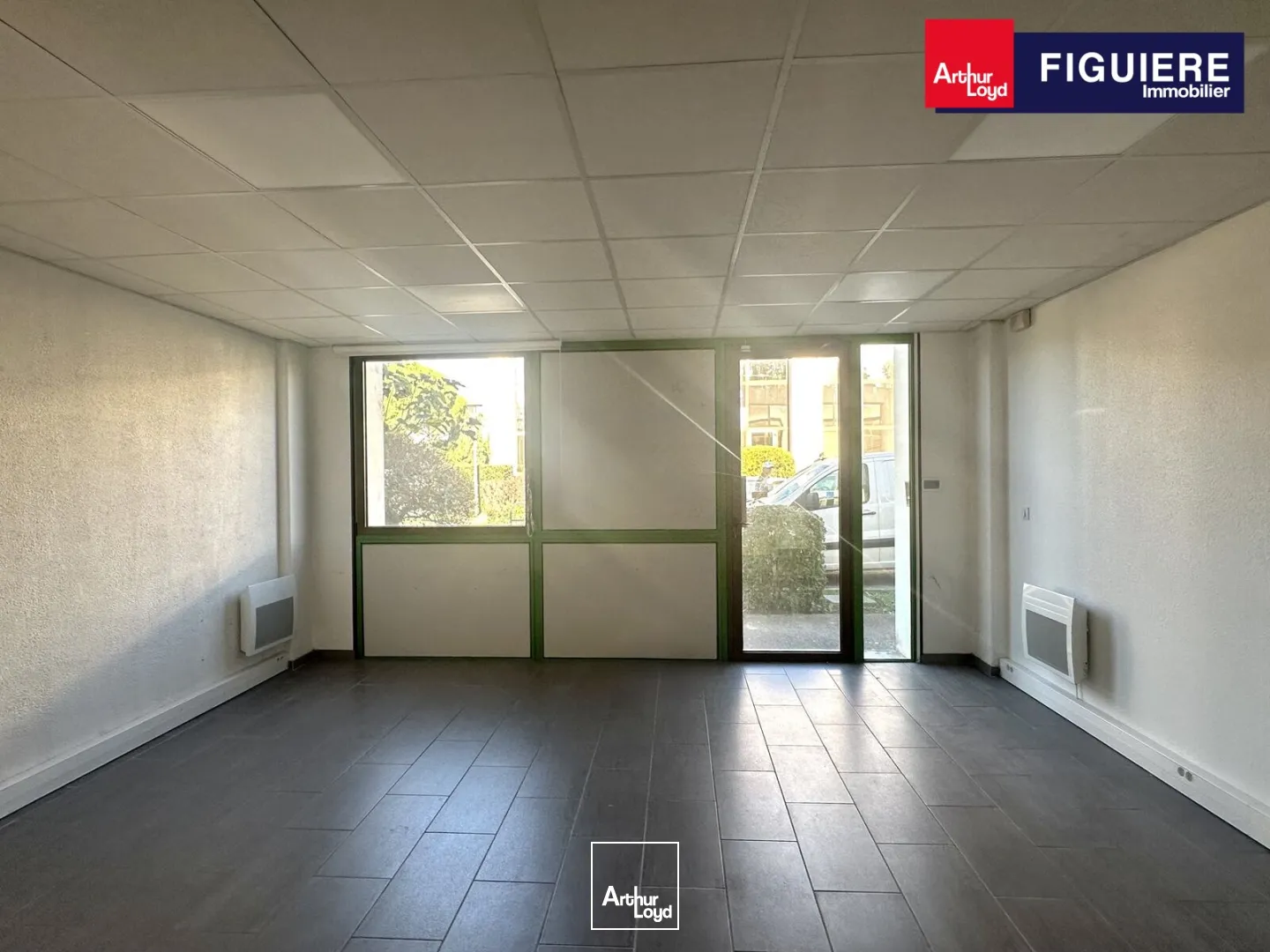 Local mixte à louer sur le pôle d'activités d'AIX EN PROVENCE