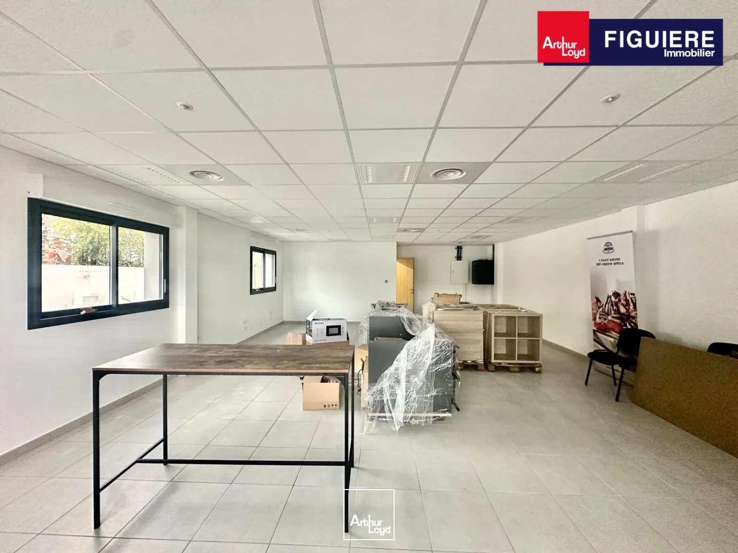 Locaux d'activités à LOUER sur la ZI AVON à GARDANNE