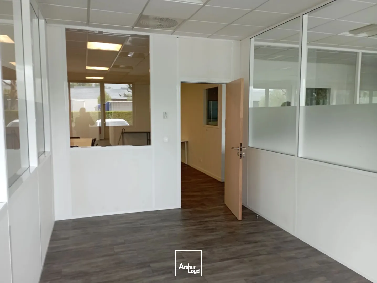 BUREAUX A LOUER - CENTR'ALP - DIVISIBLES A PARTIR DE 100 M² 