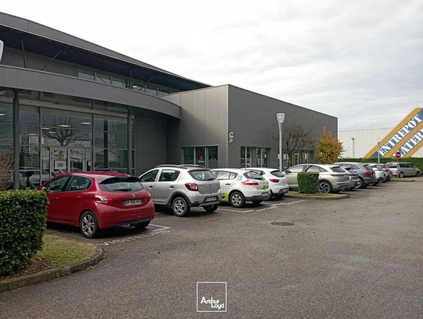 BUREAUX A LOUER - CENTR'ALP - DIVISIBLES A PARTIR DE 100 M² 