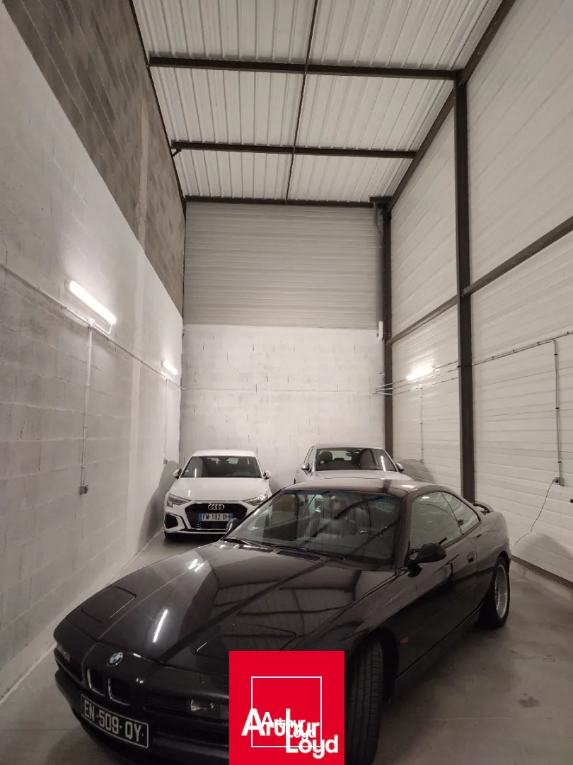 A vendre, local d'activité 118 m² Villefranche / Limas