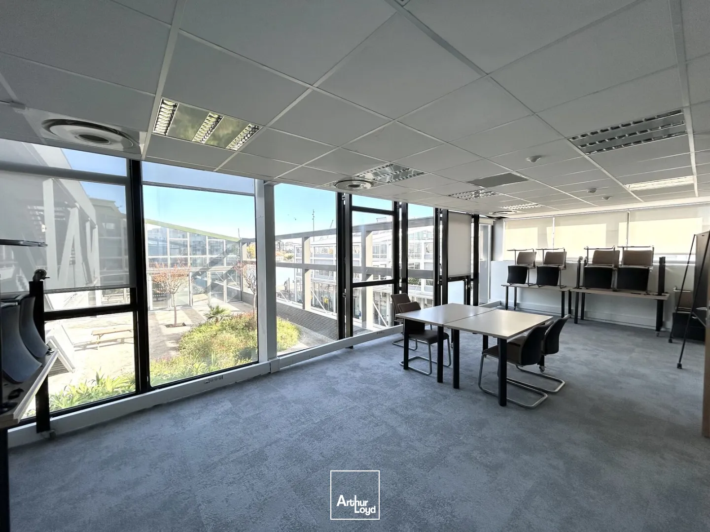 À LOUER - Bureaux 588 m² - Immeuble G5, Bassins à flot - Bordeaux