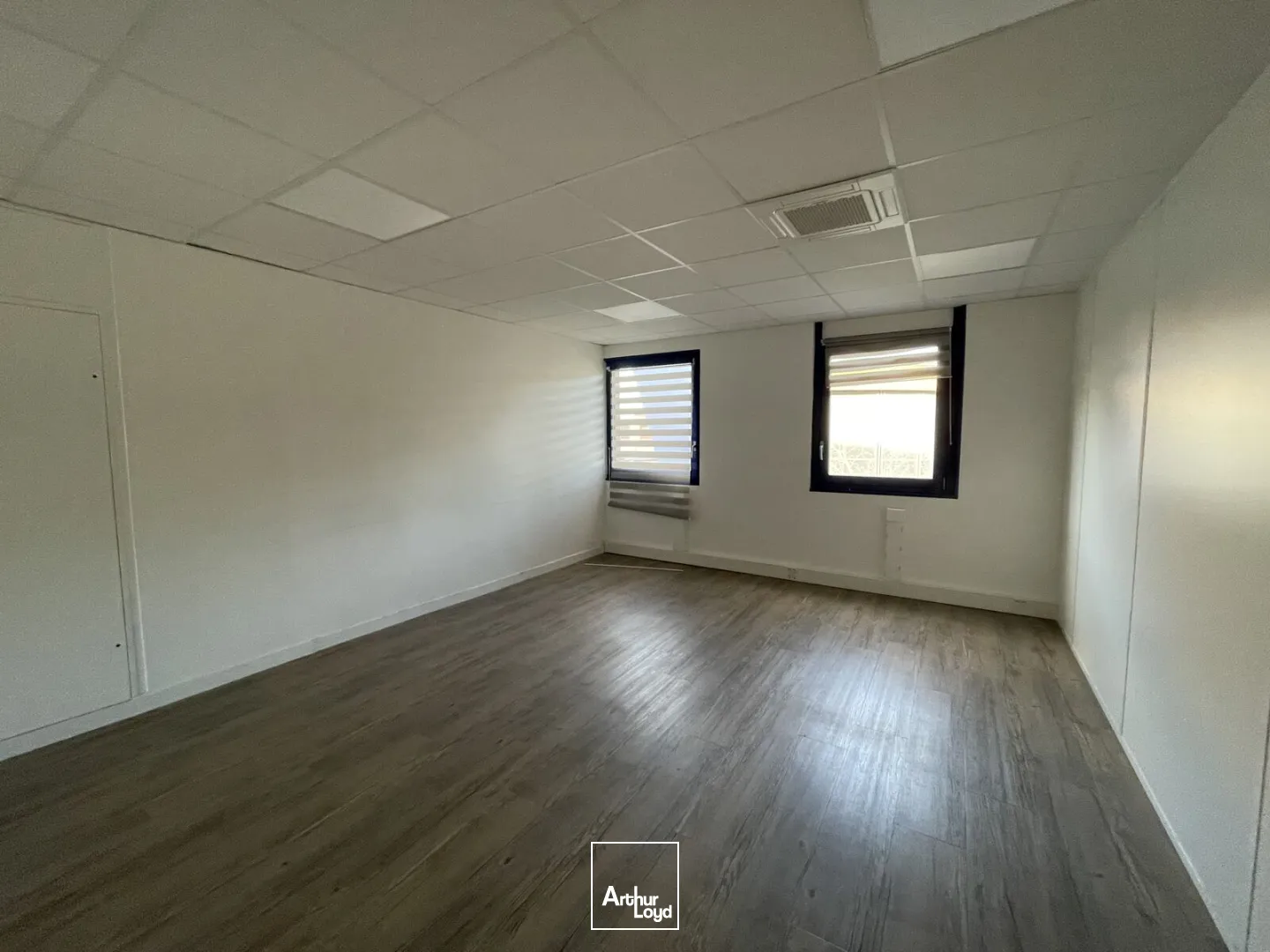 Bureaux à louer sur les Grands Boulevards - Espaces modernes avec parkings privatifs