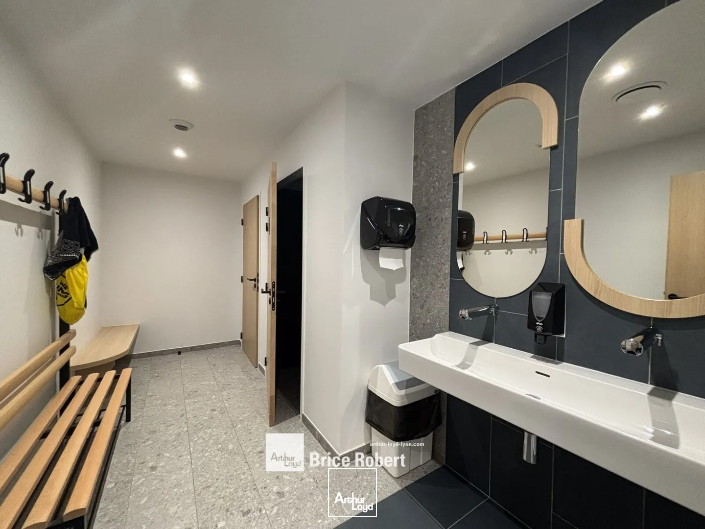 A louer - EASTWOOD - Bureaux neufs - Vaulx-en-Velin 