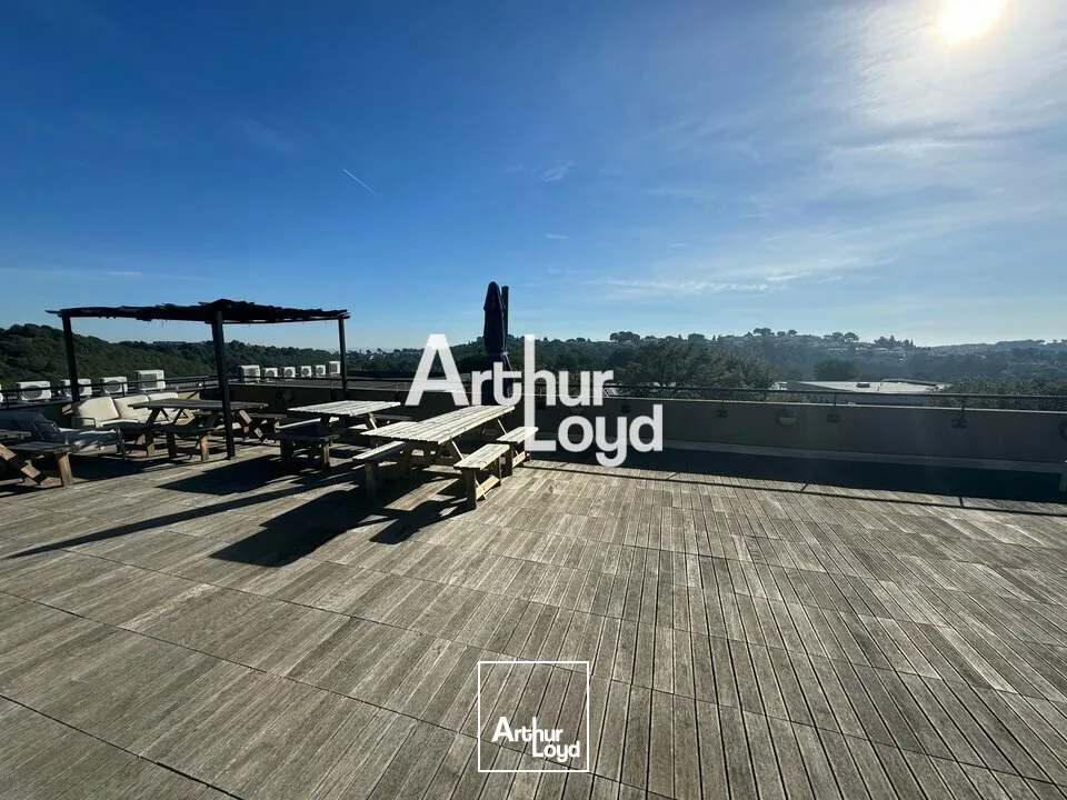 Bureaux de standing à louer 257 m² en étage - Biot