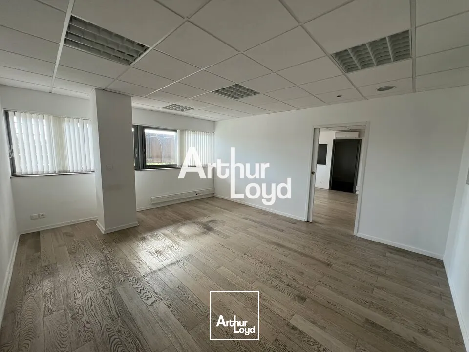Bureaux à louer 95 m² - ZI LA PALUD - Fréjus