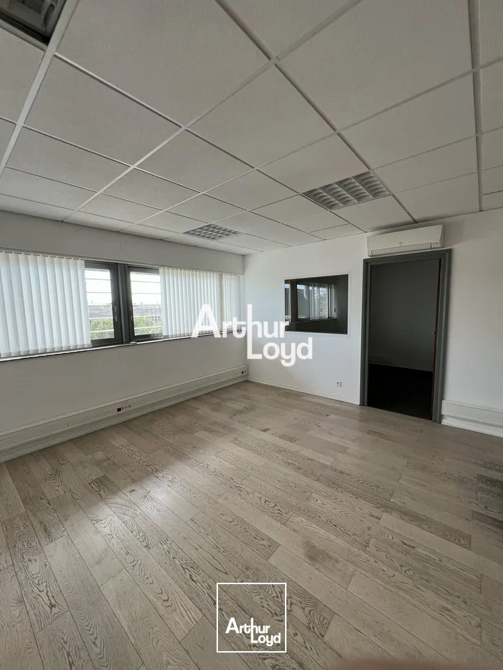 Bureaux à louer 95 m² - ZI LA PALUD - Fréjus
