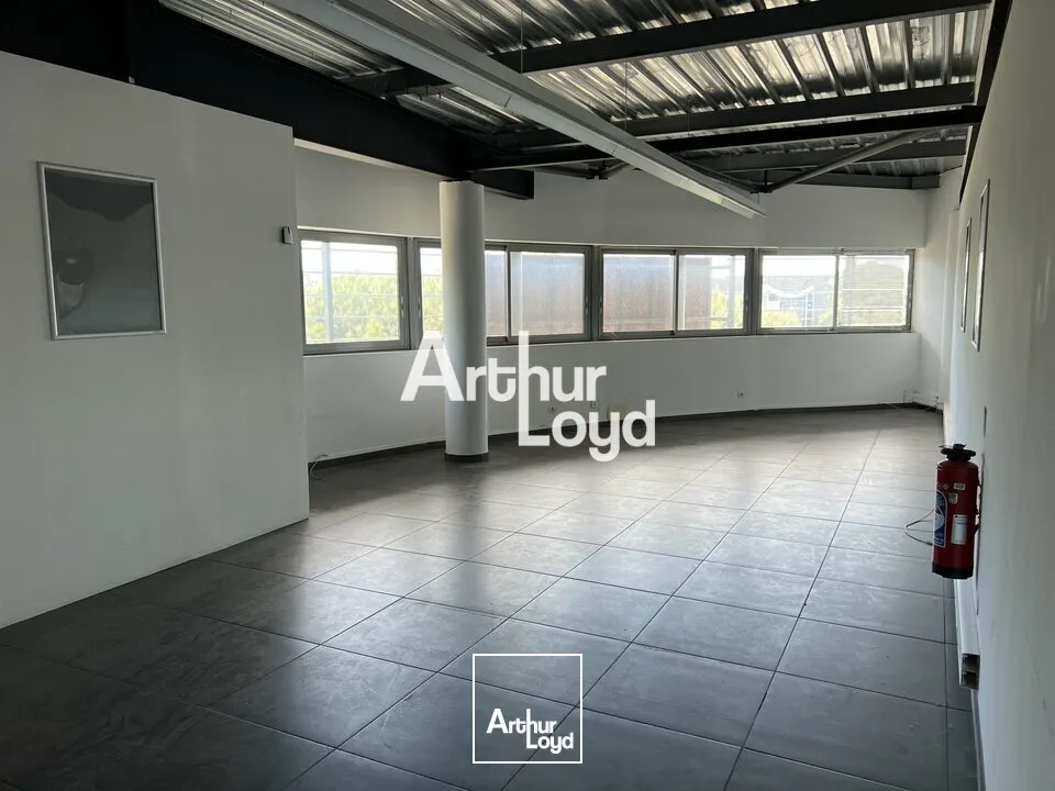 Bureaux à louer 46 m² Fréjus - ZI LA PALUD