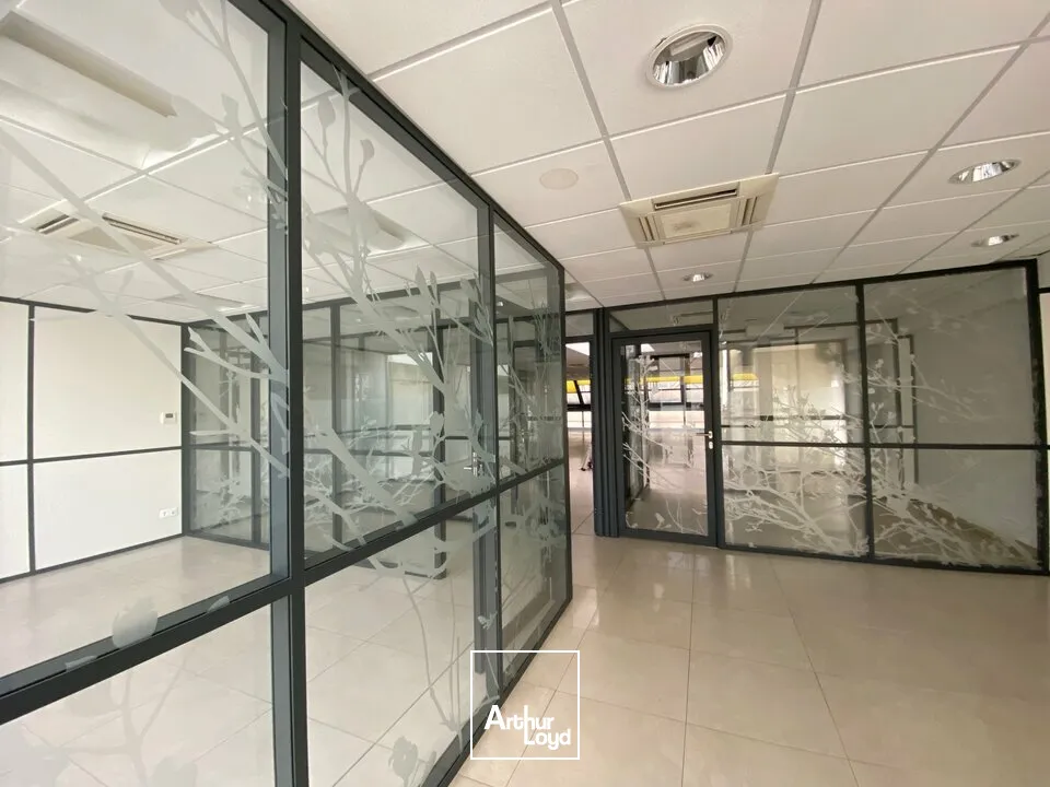 BUREAUX à LOUER de 284 m²