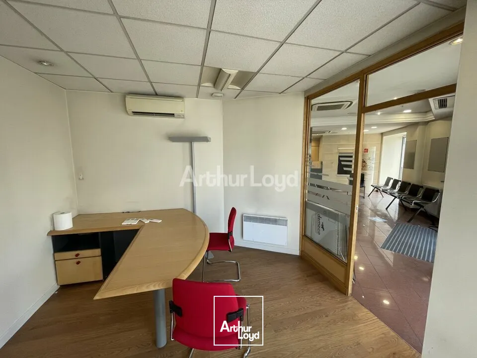 Local Commercial 147 m2 sur axe passant